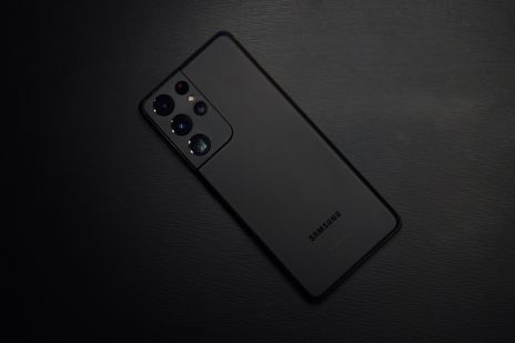 Best Accessories For Samsung Galaxy Note 20 Ultra 5G from ESR