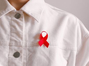 A Guide to HIV/AIDS Symptoms, Causes, And Prevention